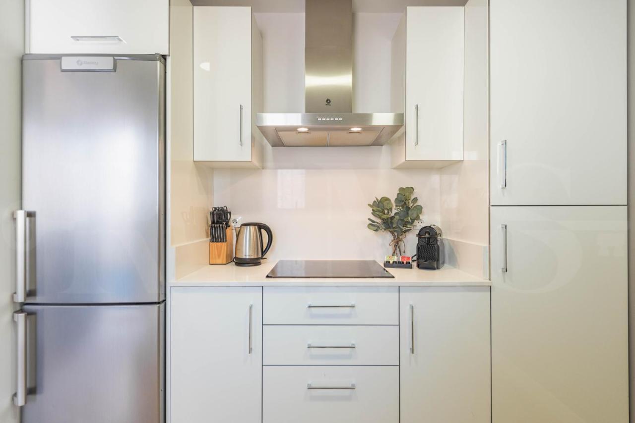Sunny & Modern Apartment - Center By Rems มาลากา ภายนอก รูปภาพ