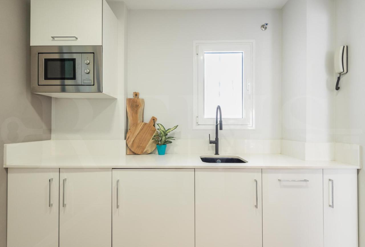 Sunny & Modern Apartment - Center By Rems มาลากา ภายนอก รูปภาพ